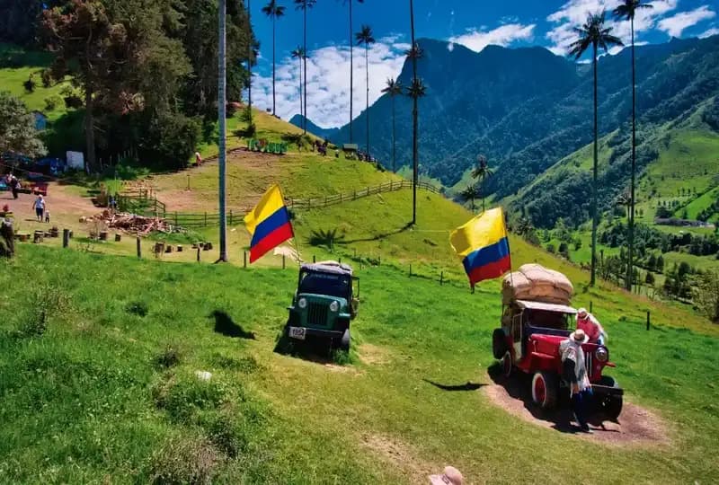 Sabor Colombiano: Café, Medellín y Cartagena – 10 Días
